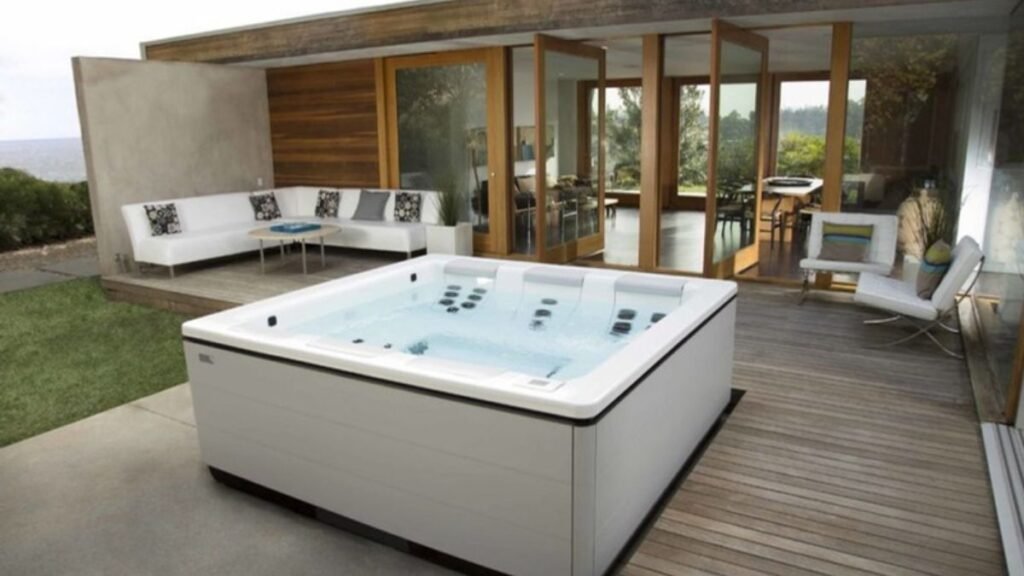 Modern Trends in Hot Tub Design