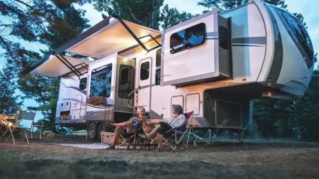 How 5th Wheel Campers Make Family Road Trips More Enjoyable