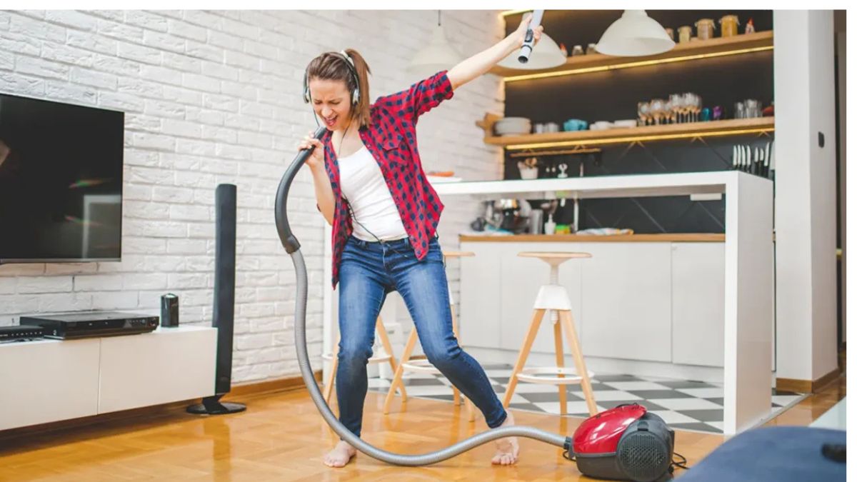 Clean Home, Clear Mind: The Simple Path to a Healthier Living Space